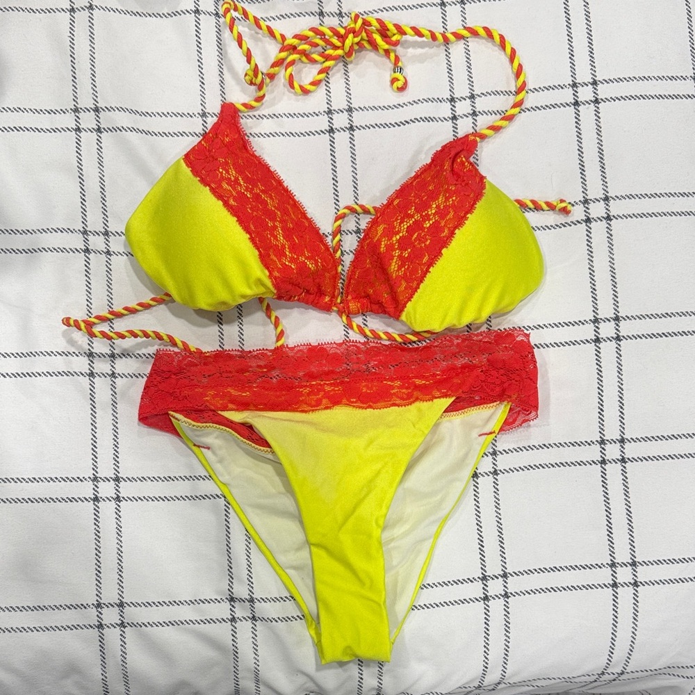 RELLECIGA Red and Yellow Bikini Set